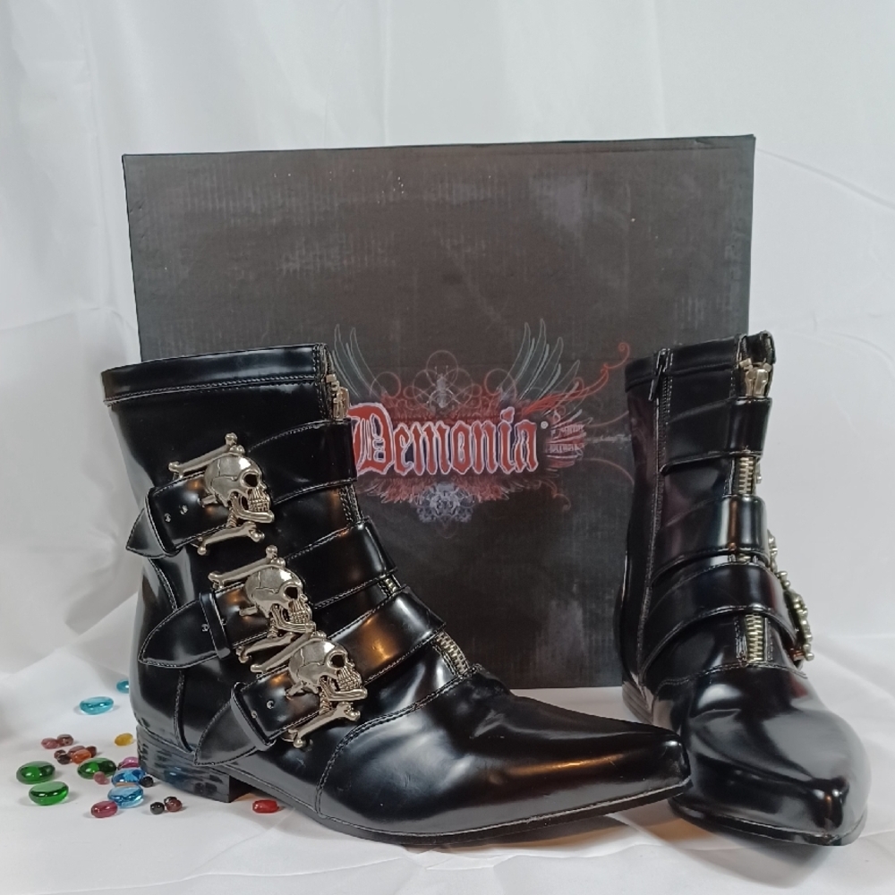 Gothic Beauty, Shiny Black Demonia Skull Buckle Pike Boots Low Heel Pointed Toe - Picture 7 of 8